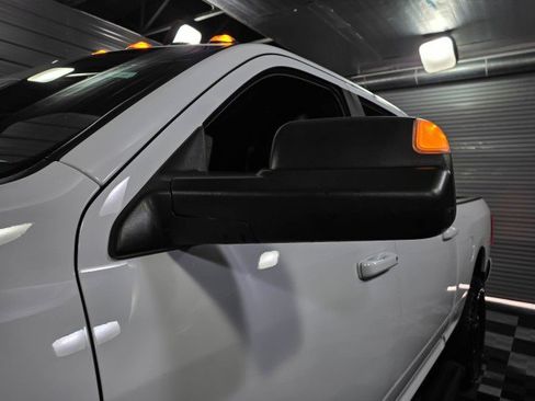 Used 2022 RAM 2500 Big Horn w/ Level C Equiment Group AWD/4WD image 40