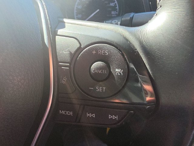 Used 2018 Toyota Camry SE FWD image 32