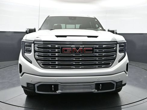 Used 2023 GMC Sierra 1500 Denali w/ Denali Reserve Package AWD/4WD image 39