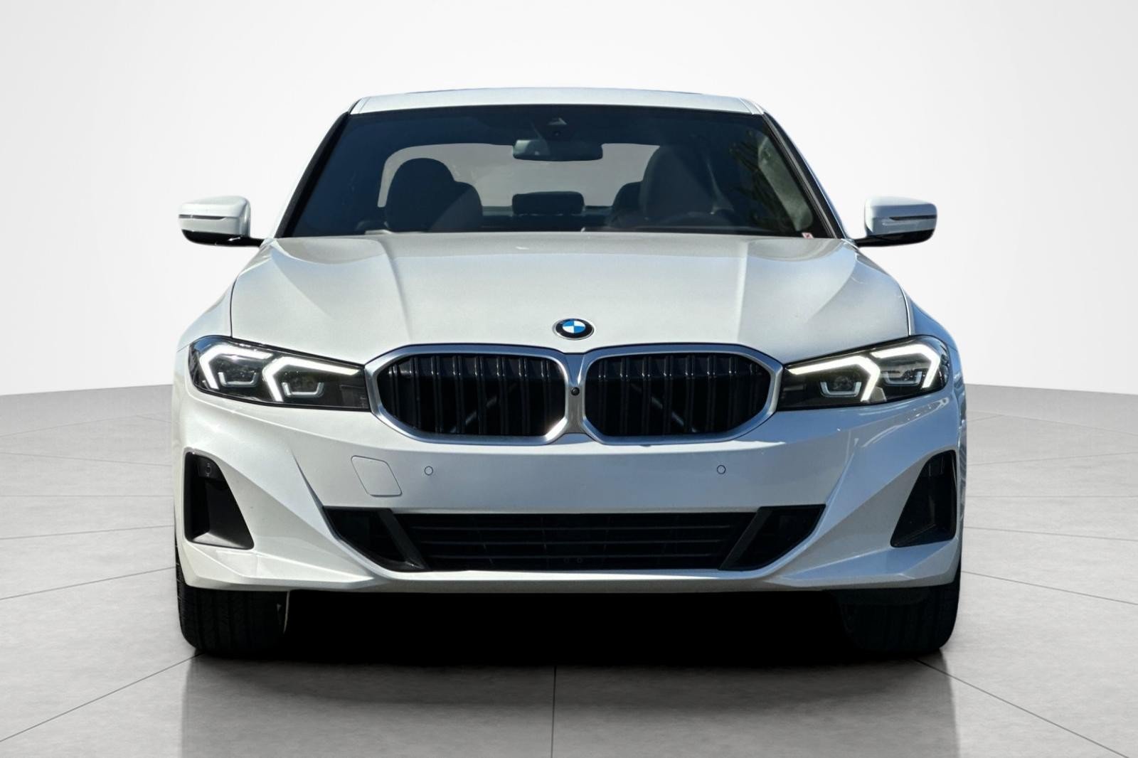 Used 2024 BMW 330i Sedan w/ Convenience Package RWD image 8