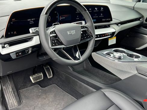 New 2026 Cadillac Optiq Sport 1 image 16