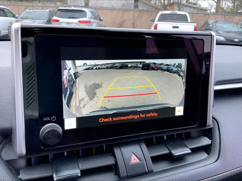 Used 2025 Toyota RAV4 XLE image 26