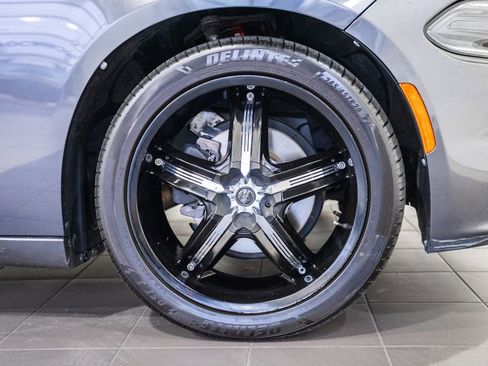 Used 2019 Dodge Charger SXT w/ Leather Interior Group image 14