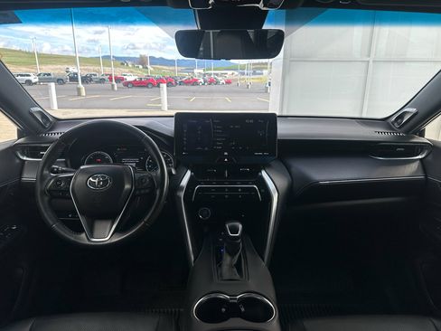 Used 2021 Toyota Venza XLE w/ Softex Package image 13