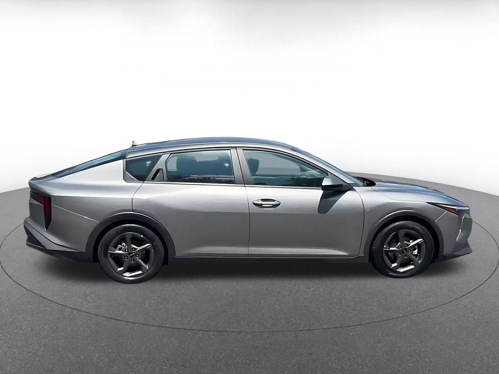 Used 2025 Kia K4 FWD image 15