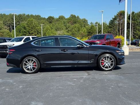 Used 2025 Genesis G70 2.5T image 2