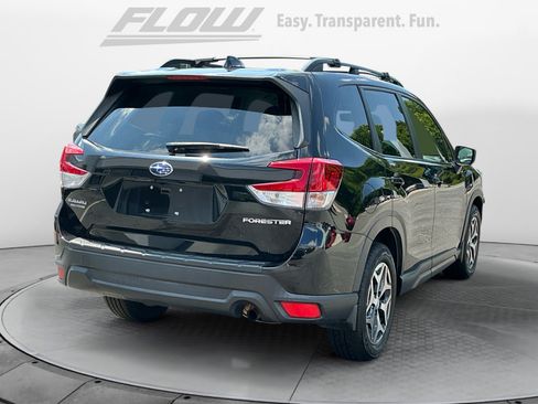 Used 2021 Subaru Forester Premium w/ Popular Package #1 AWD/4WD image 9