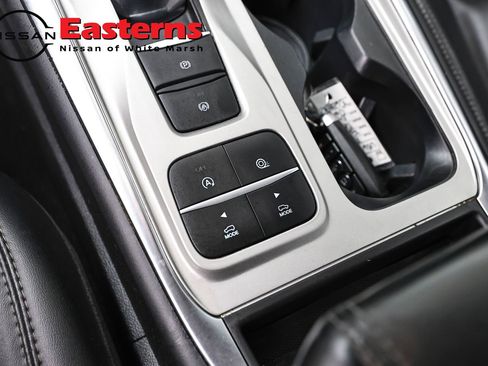 Used 2023 Ford Explorer XLT w/ Equipment Group 202A image 19