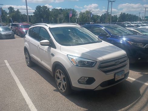 Used 2017 Ford Escape Titanium w/ Equipment Group 301A FWD image 6