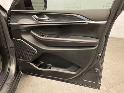 Certified 2022 Jeep Grand Cherokee Trailhawk image 29