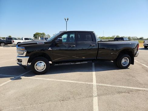 Used 2026 RAM 3500 Tradesman AWD/4WD image 2