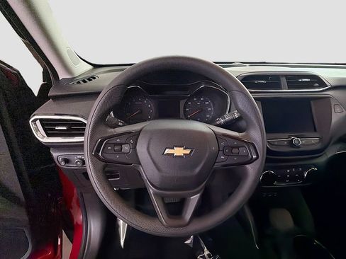 Used 2021 Chevrolet TrailBlazer LT w/ Driver Confidence Package AWD/4WD image 13