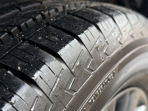 Used 2023 Lexus GX 460 Premium w/ Accessory Package image 25