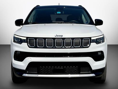Used 2022 Jeep Compass Limited w/ Elite Group AWD/4WD image 2