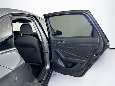 Used 2022 Volkswagen Jetta S FWD image 27