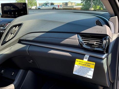 Used 2024 Acura RDX SH-AWD image 22