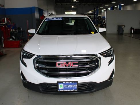 Used 2020 GMC Terrain SLE AWD/4WD image 2