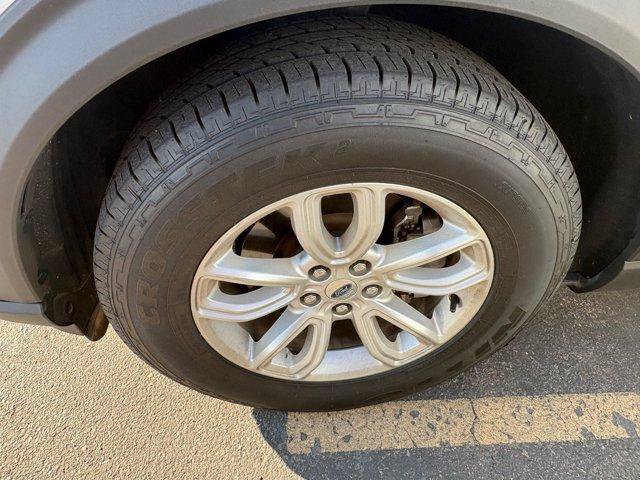 Used 2020 Ford Explorer 2WD image 5