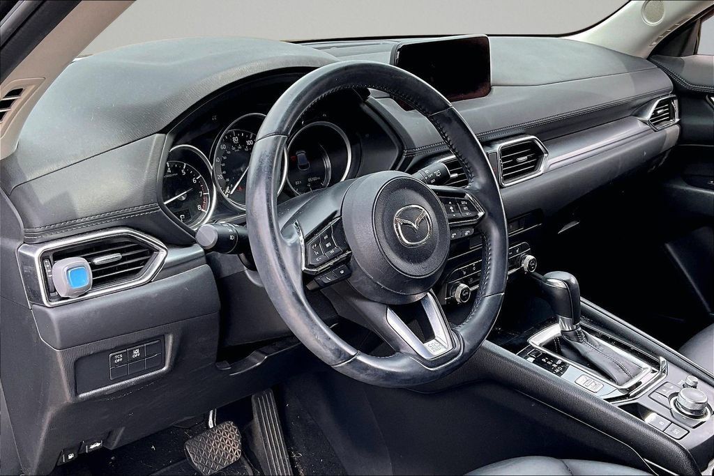 Used 2020 MAZDA CX-5 Touring FWD image 11