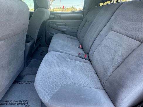 Used 2005 Toyota Tacoma Base V6 AWD/4WD image 23