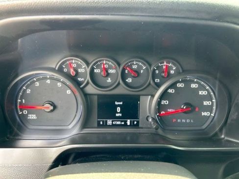 Used 2020 Chevrolet Silverado 1500 Custom Trail Boss w/ Custom Convenience Package AWD/4WD image 15