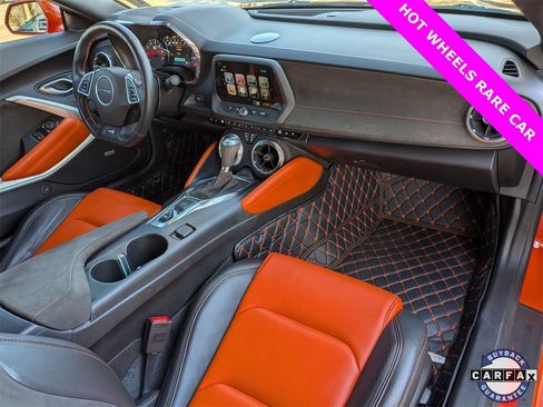 Used 2018 Chevrolet Camaro SS w/ Hot Wheels Edition image 26