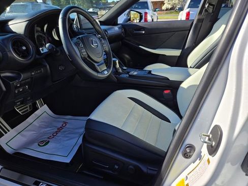Used 2025 Lexus IS 350 F Sport RWD image 11