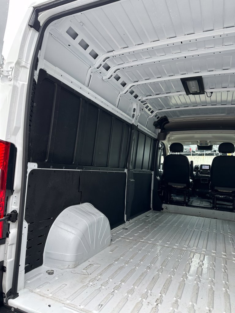 Used 2026 RAM ProMaster 2500 w/ Convenience Group FWD image 20
