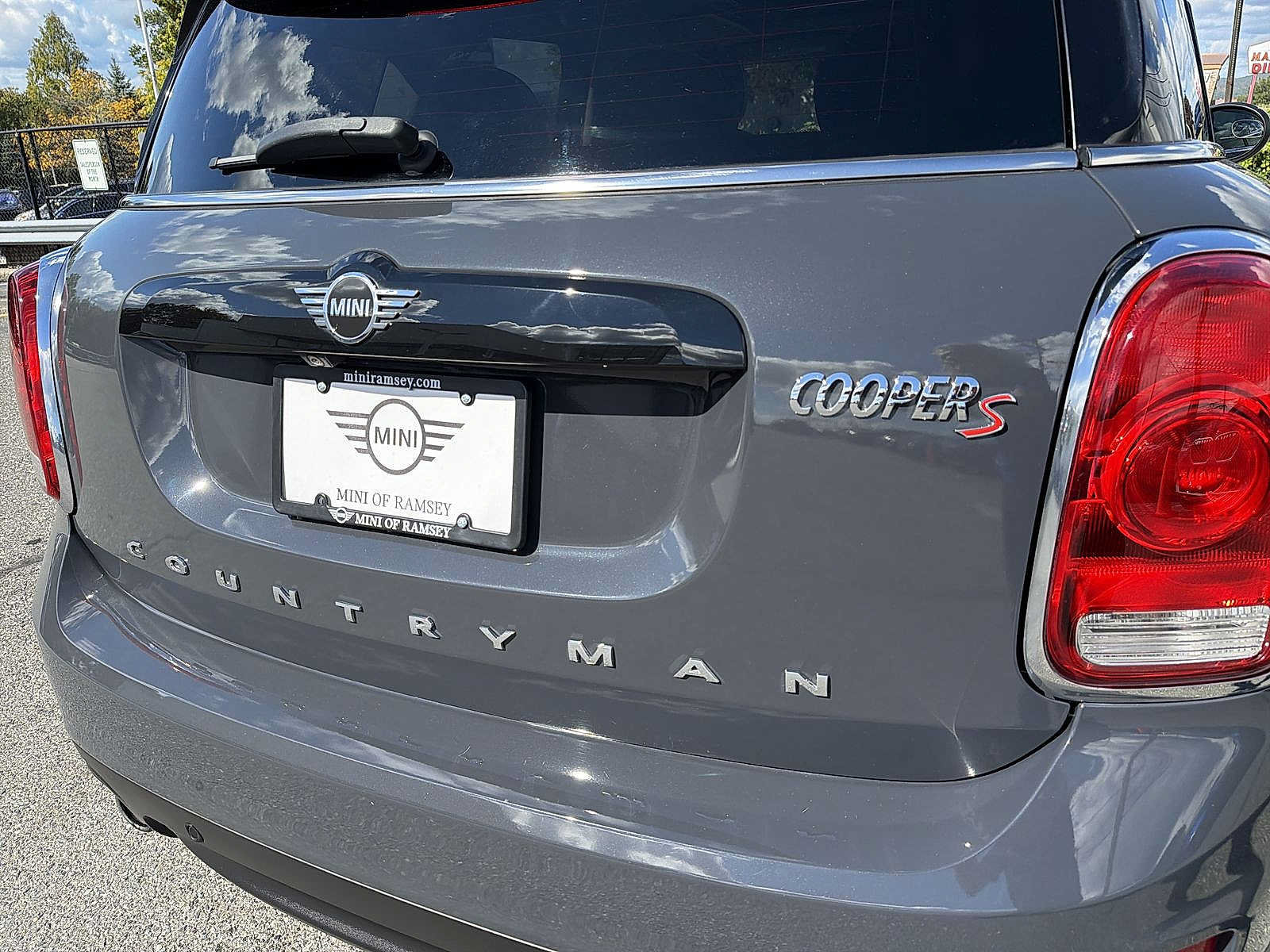 Used 2019 MINI Cooper Countryman S w/ Signature Upholstery Package AWD/4WD image 15