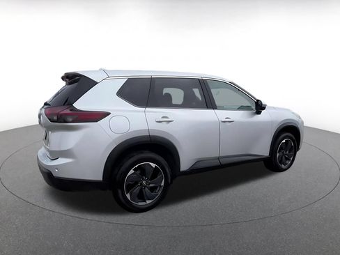 Used 2025 Nissan Rogue SV FWD image 14