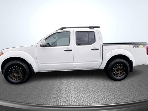 Used 2020 Nissan Frontier PRO-4X w/ Pro-4x Utility Package AWD/4WD image 8
