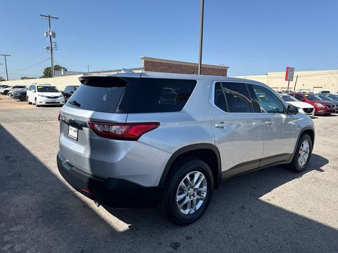 Used 2020 Chevrolet Traverse LS FWD image 6