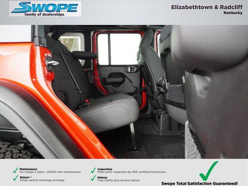 Used 2024 Jeep Wrangler Unlimited Rubicon w/ Technology Group image 9