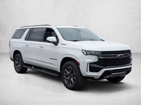Used 2021 Chevrolet Suburban Z71 w/ Luxury Package AWD/4WD image 3