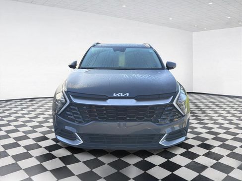 Used 2025 Kia Sportage EX w/ Premium Package FWD image 2
