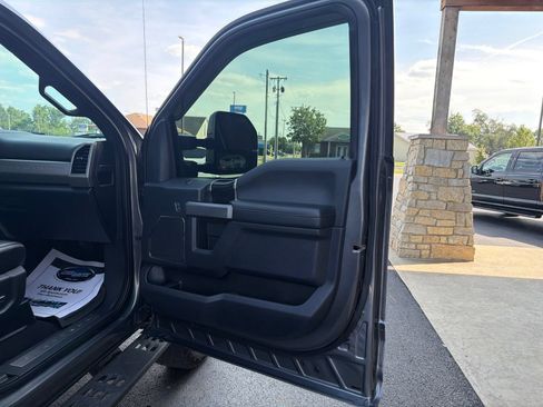Used 2022 Ford F250 Platinum w/ Tremor Off-Road Package AWD/4WD image 5