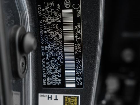 Certified 2022 Toyota Prius LE image 39