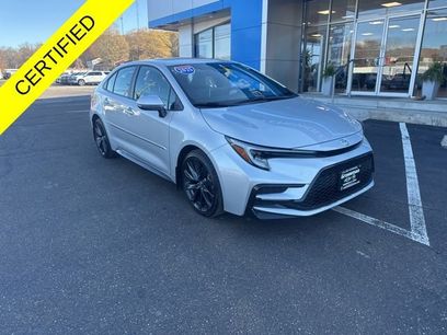 Used 2025 Toyota Corolla SE w/ SE Premium Package