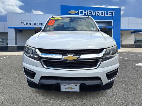 Used 2017 Chevrolet Colorado W/T AWD/4WD image 2