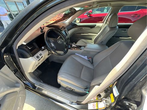 Used 2007 Lexus LS 460 RWD image 4