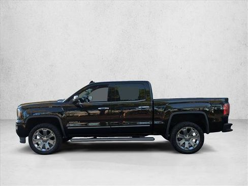 Used 2018 GMC Sierra 1500 Denali w/ Denali Ultimate Package image 8