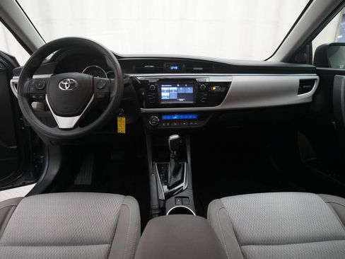 Used 2016 Toyota Corolla LE FWD image 5