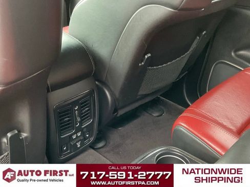 Used 2018 Dodge Durango SRT w/ SRT Interior Appearance Group AWD/4WD image 16