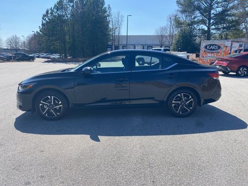 Used 2025 Nissan Sentra SV w/ All-Weather Package image 3