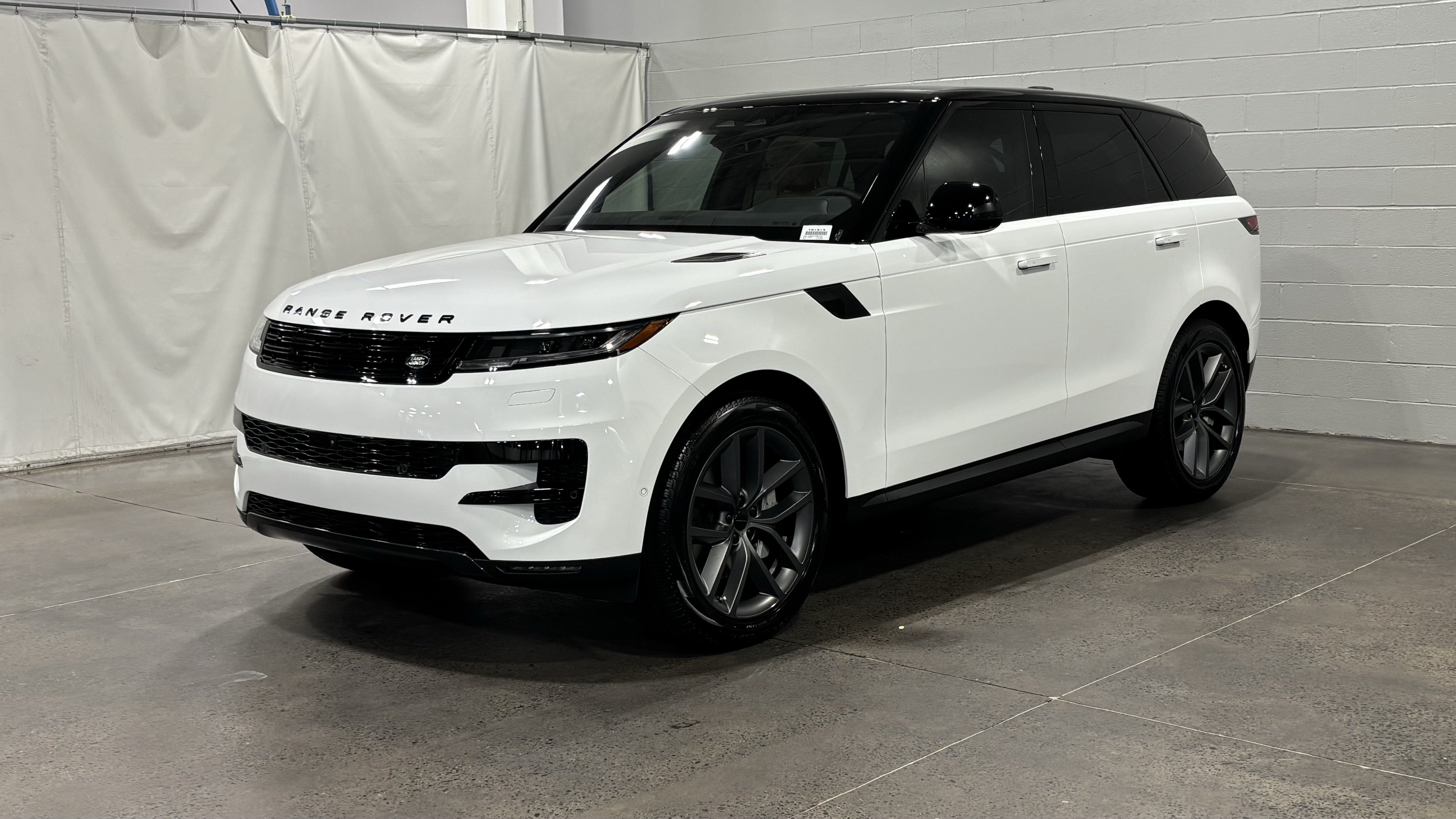 New 2026 Land Rover Range Rover Sport SE AWD/4WD image 1