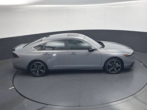 Certified 2025 Honda Accord Sport image 39
