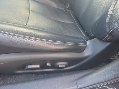 Used 2016 Nissan Altima 3.5 SL w/ 3.5 Technology Package image 16