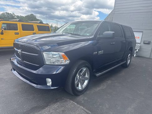 Used 2015 RAM 1500 Express AWD/4WD image 3