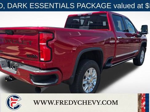 Used 2025 Chevrolet Silverado 2500 High Country w/ High Country Premium Package AWD/4WD image 8