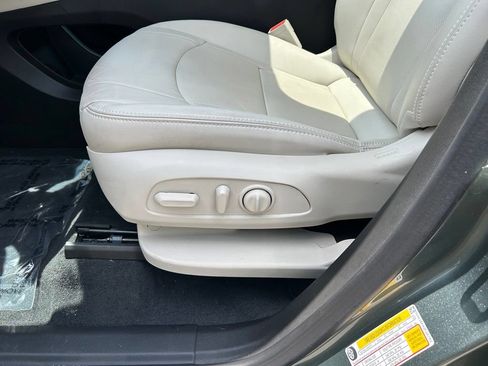 Used 2023 Buick Enclave Essence w/ Experience Buick Package AWD/4WD image 17
